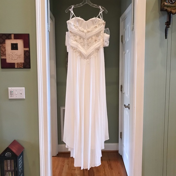 Wedding Dress NWT! - Picture 7 of 12